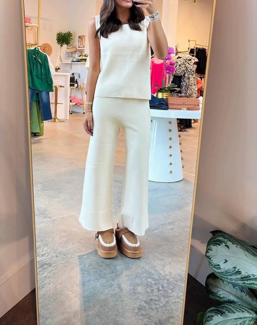NEW SEE AND BE SEEN sleeveless sweater set in cream